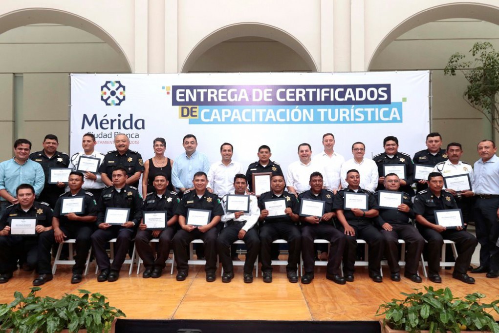 Capacitan a más de 4 mil personas en materia turística Capacitan a más de 4 mil personas en materia turística