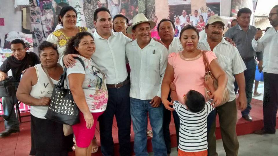CDI entrega apoyos a 7 proyectos de comisarías tizimileñas CDI entrega apoyos a 7 proyectos de comisarías tizimileñas