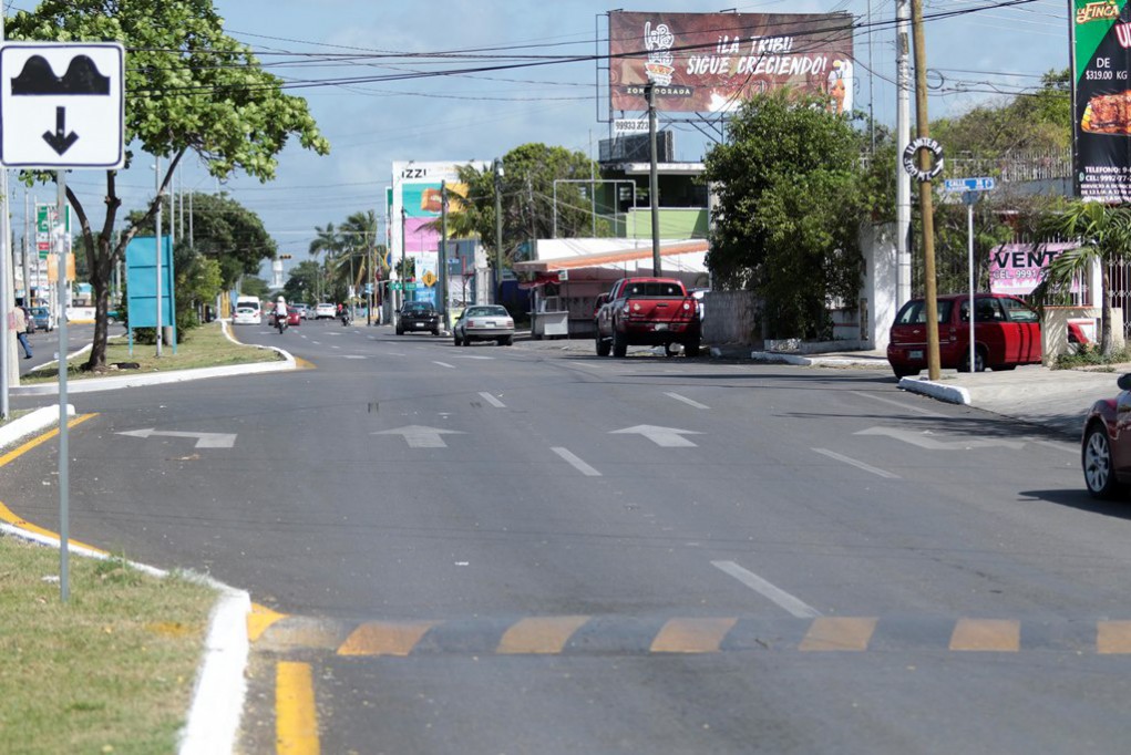 Reconstruyen avenida en la colonia Mérida Reconstruyen avenida en la colonia Mérida