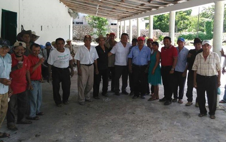 Ejidatarios de Espita conviven en el día del campesino Ejidatarios de Espita conviven en el día del campesino