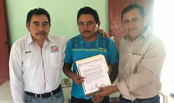 Entregan nombramientos al nuevo comisariado de El Cuyo Entregan nombramientos al nuevo comisariado de El Cuyo
