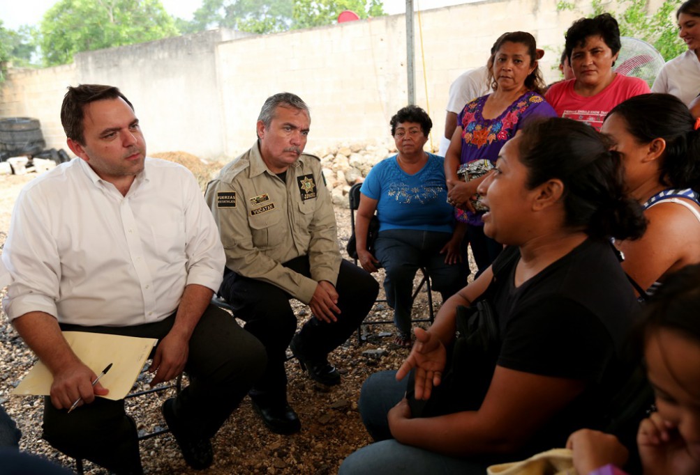 Diálogo permanente, con los comités de Policía Vecinal Diálogo permanente, con los comités de Policía Vecinal