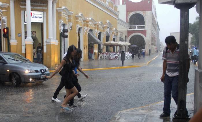 Recomiendan tomar precauciones por las lluvias Recomiendan tomar precauciones por las lluvias