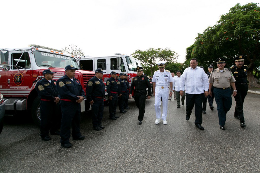 Reconocen labor de los Bomberos en Yucatán Reconocen labor de los Bomberos en Yucatán