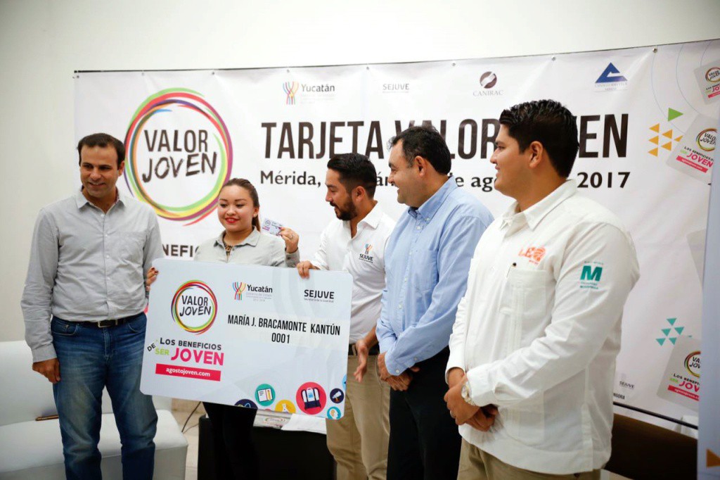 Presentan la tarjeta "Valor Joven" Presentan la tarjeta "Valor Joven"