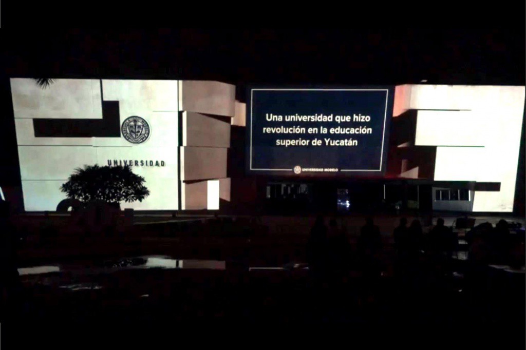 Universidad Modelo celebra su XX Aniversario Universidad Modelo celebra su XX Aniversario