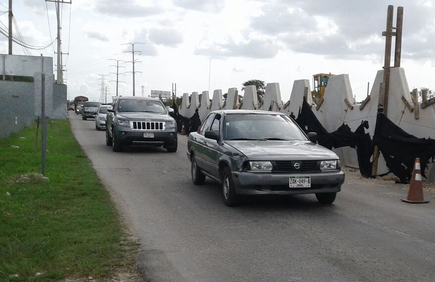Hasta 30 minutos de espera por obra en Periférico Hasta 30 minutos de espera por obra en Periférico