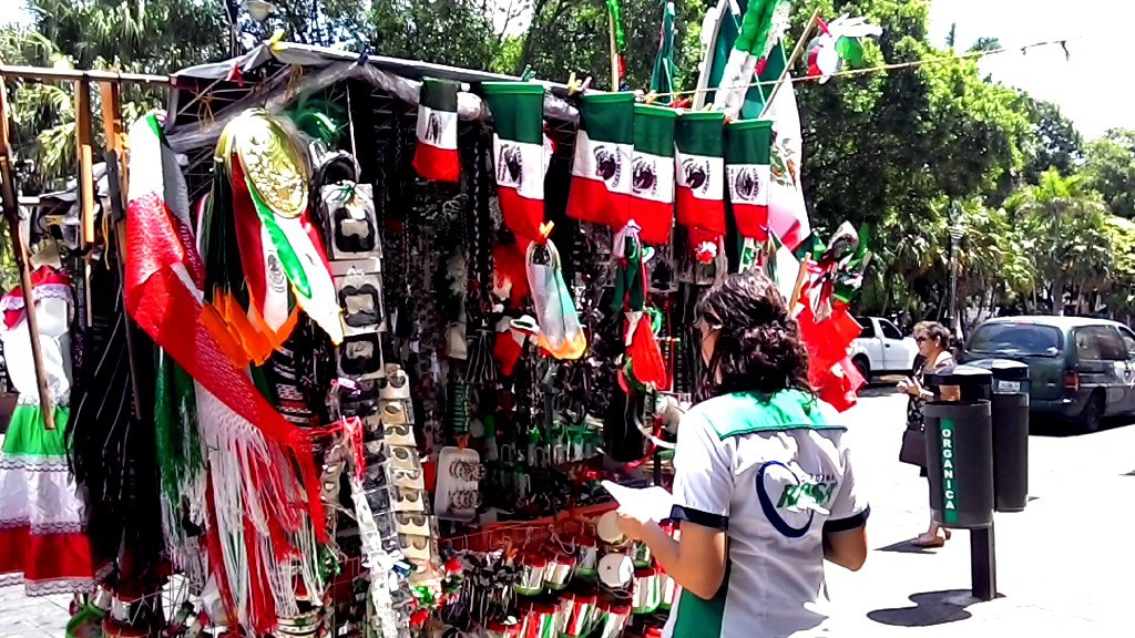 Aumenta ambulantaje por el "Mes Patrio" Aumenta ambulantaje por el "Mes Patrio"