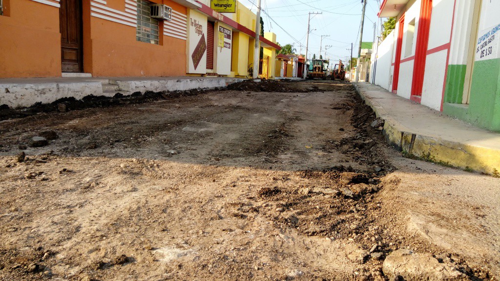 Reconstruyen 6 cuadras de la calle 50 de Tizimín Reconstruyen 6 cuadras de la calle 50 de Tizimín