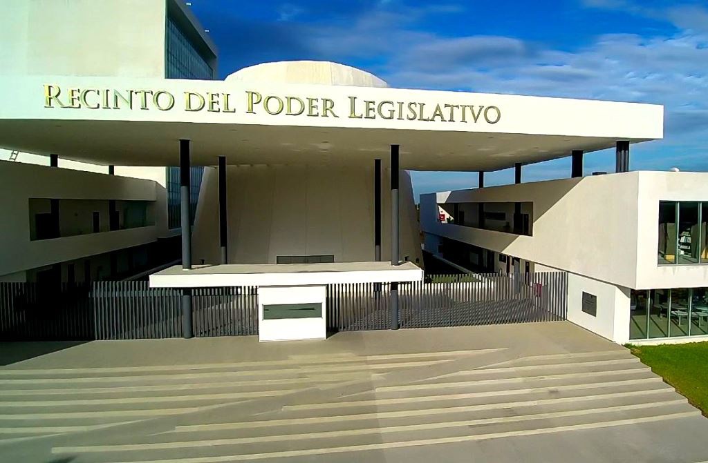 En el Congreso también reciben donativos En el Congreso también reciben donativos