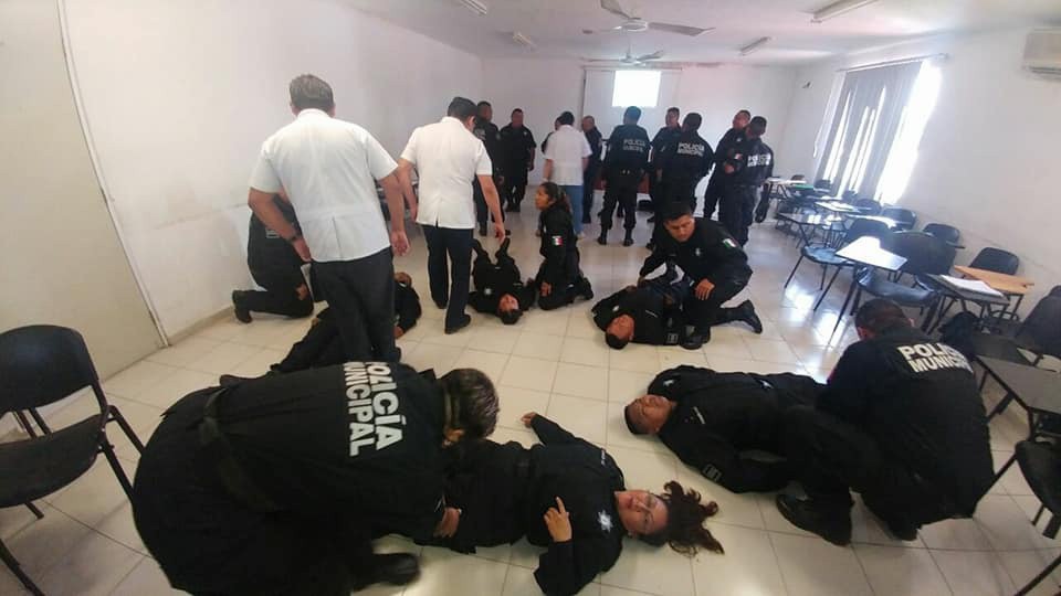 Capacitan sobre el Primer Respondiente a policías de Tizimín Capacitan sobre el Primer Respondiente a policías de Tizimín