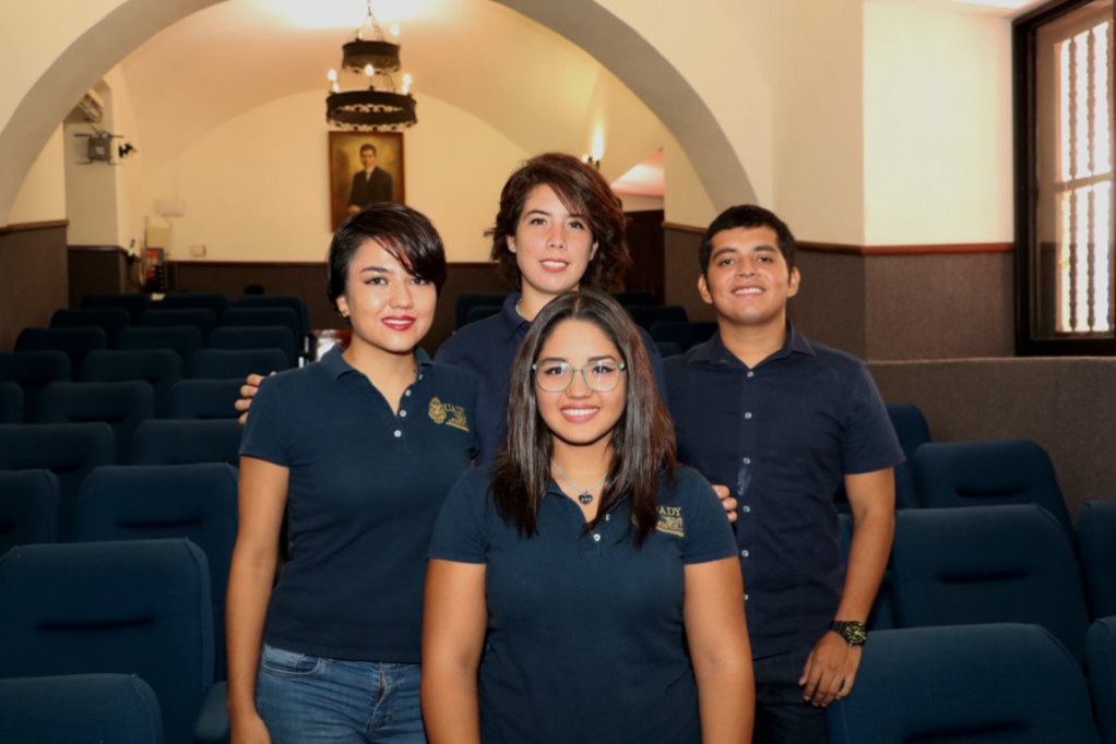 Estudiantes de la UADY cultivarán viveros en Alacranes Estudiantes de la UADY cultivarán viveros en Alacranes