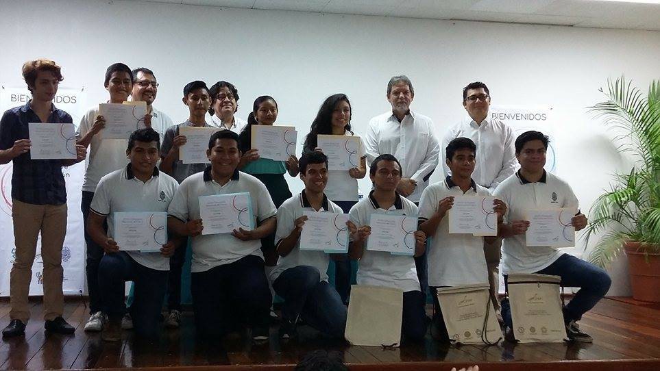Yucatecos participan en la Olimpiada de Física Yucatecos participan en la Olimpiada de Física