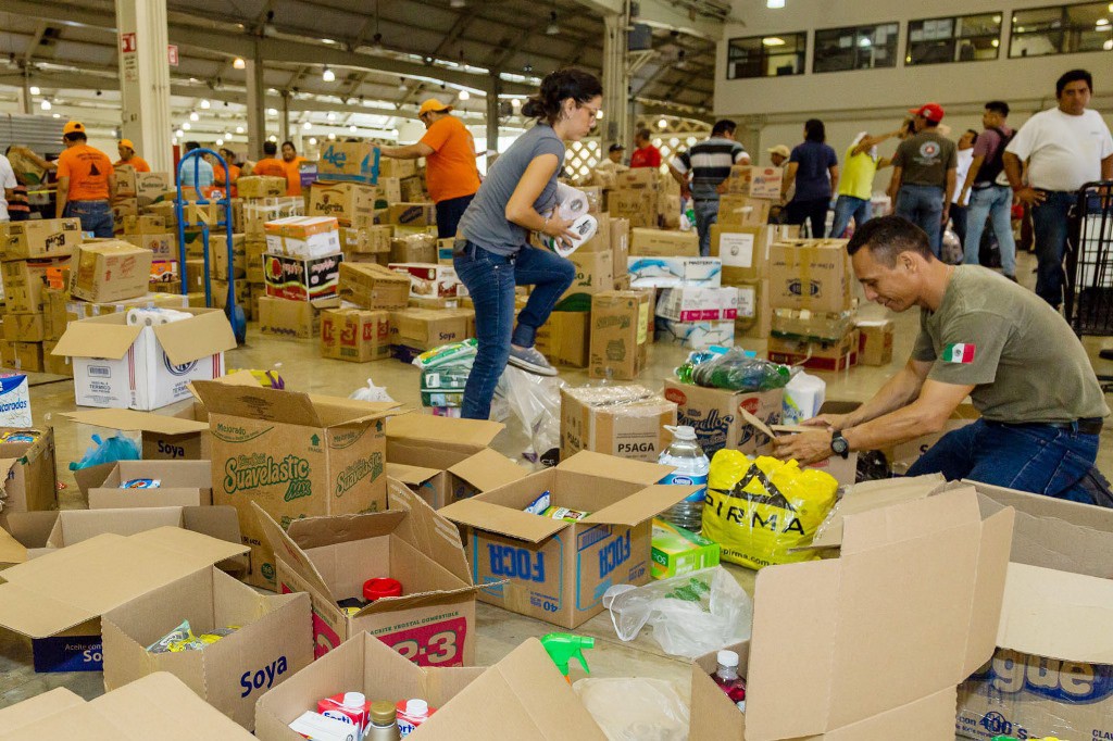 Continúa el apoyo a víctimas del sismo Continúa el apoyo a víctimas del sismo
