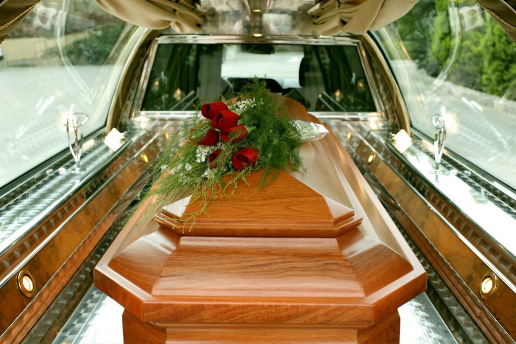 Acusan de favoritismo a funerarias en el O’Horán Acusan de favoritismo a funerarias en el O’Horán