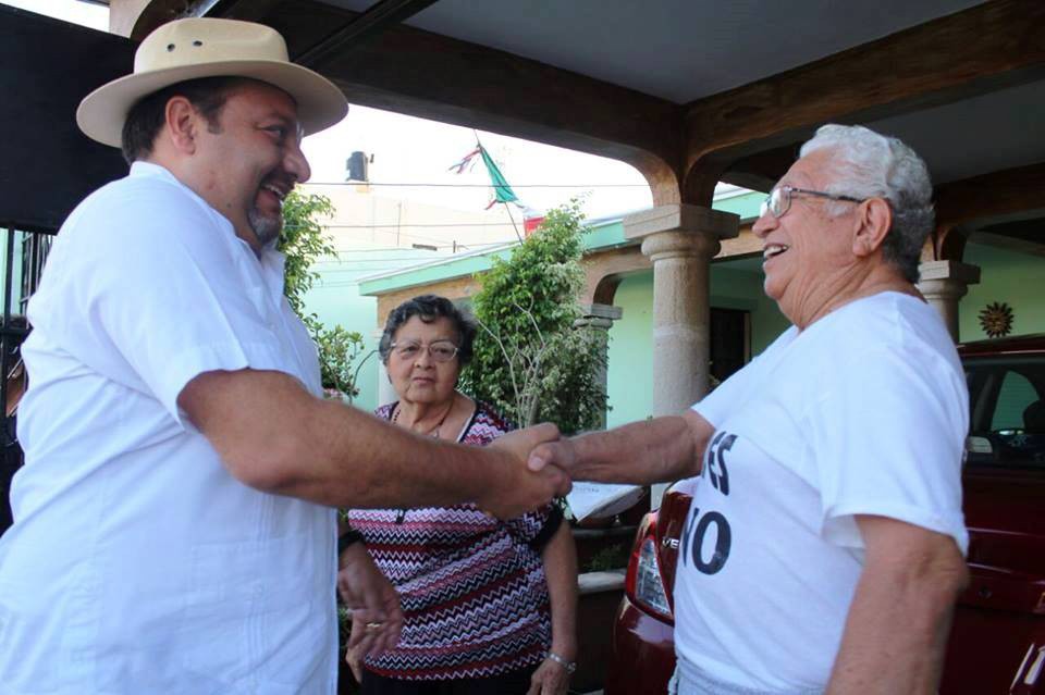Trabajo en conjunto para dar mejores resultados Trabajo en conjunto para dar mejores resultados