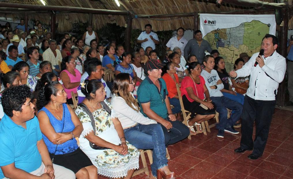 Liderazgos del sur se reúnen con "Huacho" Liderazgos del sur se reúnen con "Huacho"