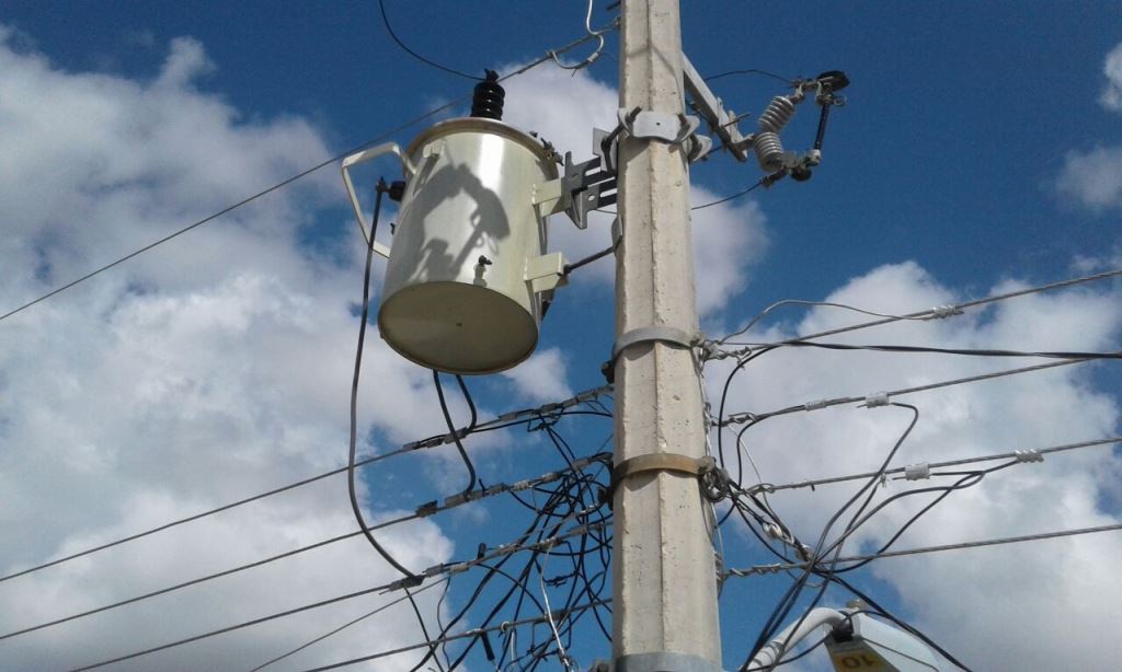 Reportan transformador dañado en la Amapola Reportan transformador dañado en la Amapola