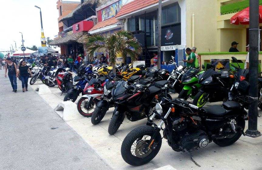 Motociclistas exigen espacios seguros para transitar Motociclistas exigen espacios seguros para transitar