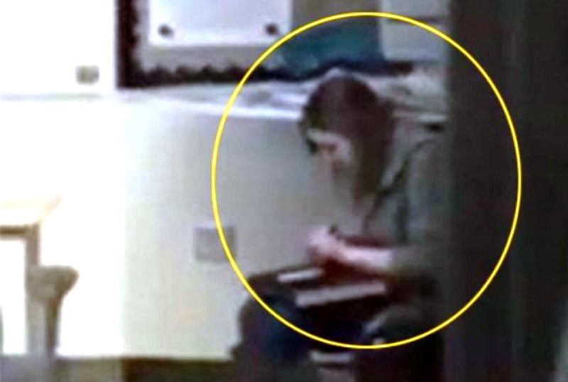 Profesora se da un "lineazo" ¡en el Salón! Profesora se da un "lineazo" ¡en el Salón!