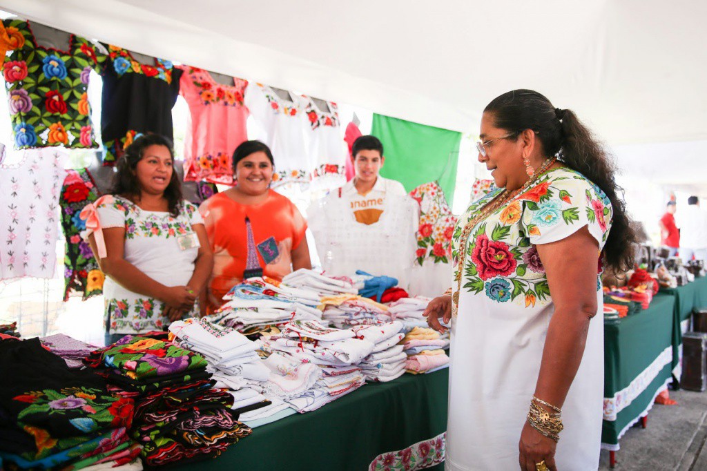 Incrementa 50% la venta de artesanías Incrementa 50% la venta de artesanías