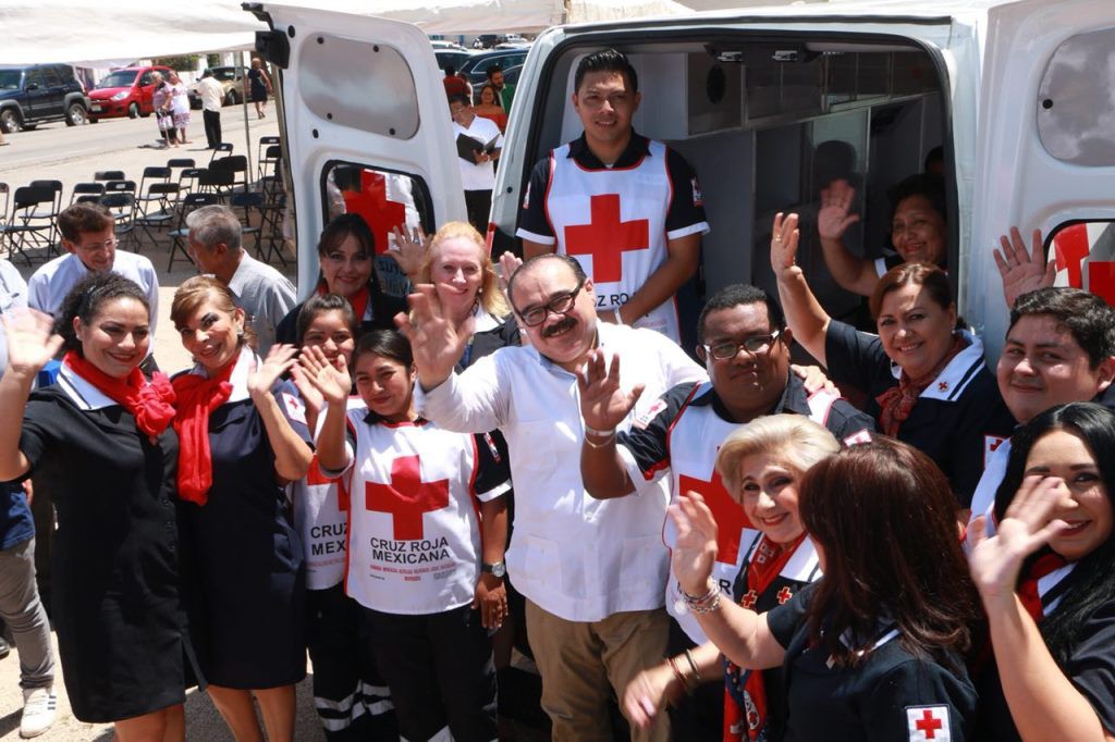 Entregan ambulancia a Cruz Roja - Tizimín Entregan ambulancia a Cruz Roja - Tizimín