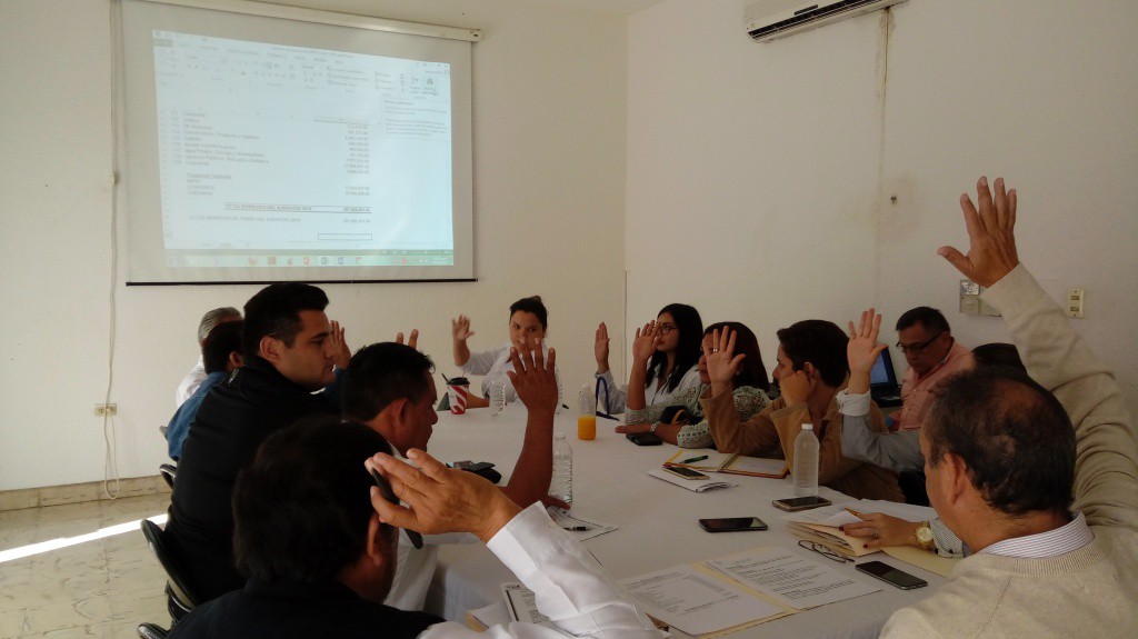 Cabildo de Tizimín aprueba presupuesto de egresos 2018 Cabildo de Tizimín aprueba presupuesto de egresos 2018