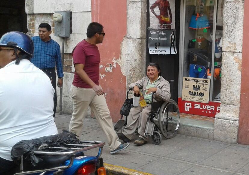 Asaltan a una persona con discapacidad Asaltan a una persona con discapacidad