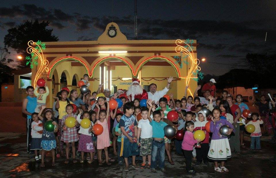 "Panchito" no se olvida de su gente "Panchito" no se olvida de su gente