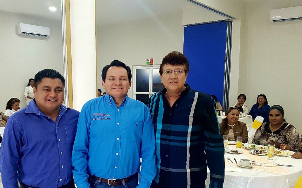 "Huacho" impulsa en Umán participación de mujeres "Huacho" impulsa en Umán participación de mujeres