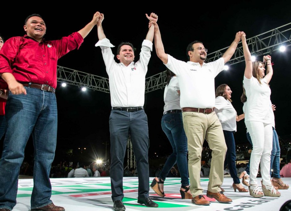 Priístas refrendan su apoyo a Mauricio Sahuí Priístas refrendan su apoyo a Mauricio Sahuí