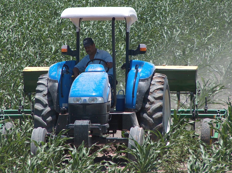Vecinos de Sucilá piden esclarecer caso de tractor “desaparecido”. Vecinos de Sucilá piden esclarecer caso de tractor “desaparecido”.