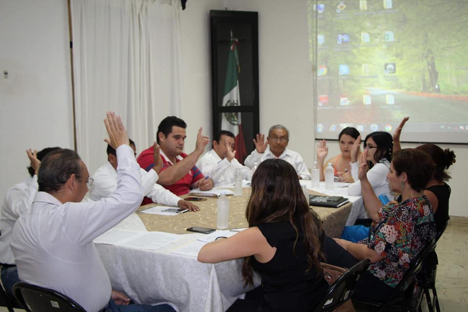 Aprueban tabulador de sueldos de funcionarios tizimileños Aprueban tabulador de sueldos de funcionarios tizimileños