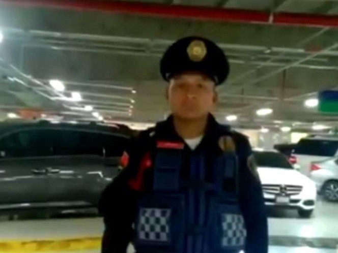 Policía se encuentra 10 mil pesos y... ¡los devuelve! Policía se encuentra 10 mil pesos y... ¡los devuelve!