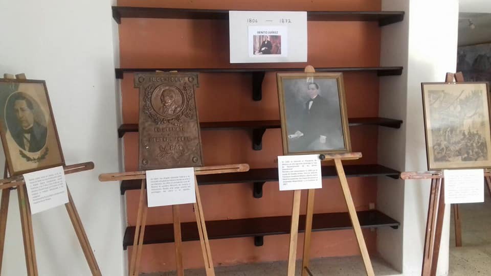 Exposición sobre Benito Juárez en salón de arte e historia de Tizimín Exposición sobre Benito Juárez en salón de arte e historia de Tizimín