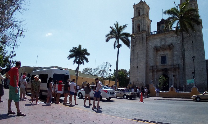Equinoccio aterriza a cientos turistas a Valladolid Equinoccio aterriza a cientos turistas a Valladolid