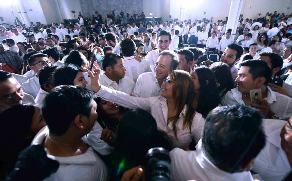 Meade se reunió con jóvenes yucatecos Meade se reunió con jóvenes yucatecos