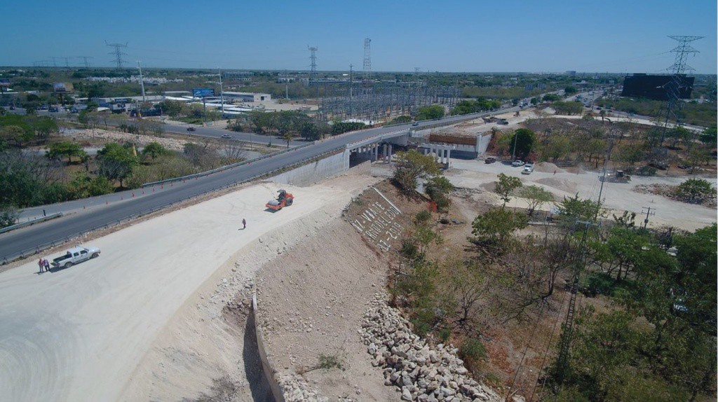 Cierre total en el distribuidor a Progreso Cierre total en el distribuidor a Progreso