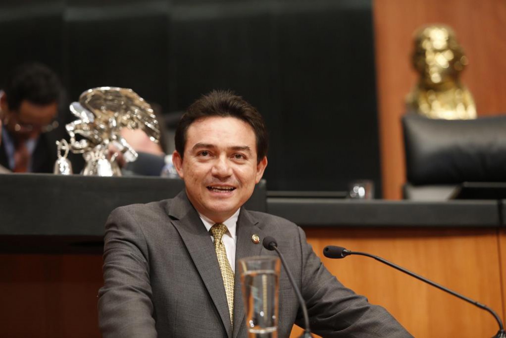 Senador yucateco al Congreso de la Unión Senador yucateco al Congreso de la Unión