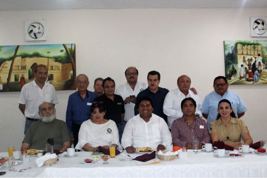 La labor del locutor es de gran valía y responsabilidad La labor del locutor es de gran valía y responsabilidad