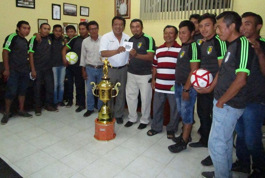 Equipo de fubtol espiteño campeón de liga premier Yucatán Equipo de fubtol espiteño campeón de liga premier Yucatán