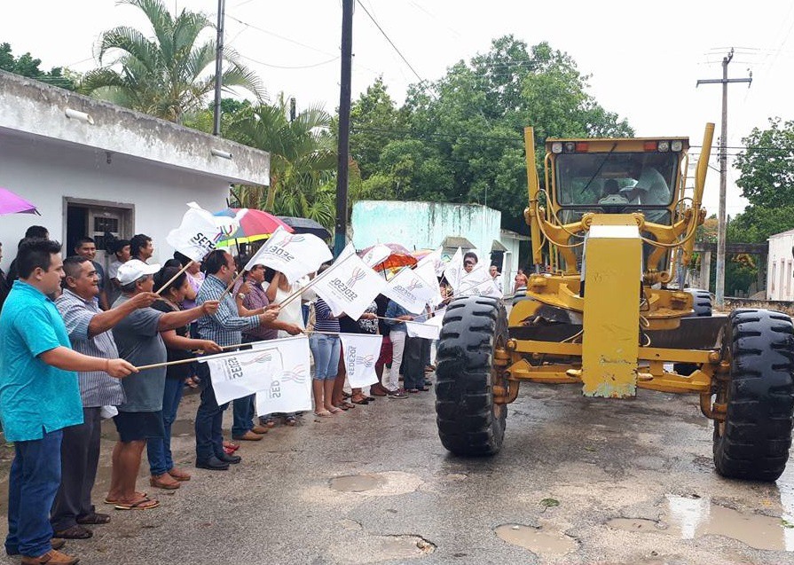 Comienzan a reconstruirse calles de Sucilá Comienzan a reconstruirse calles de Sucilá