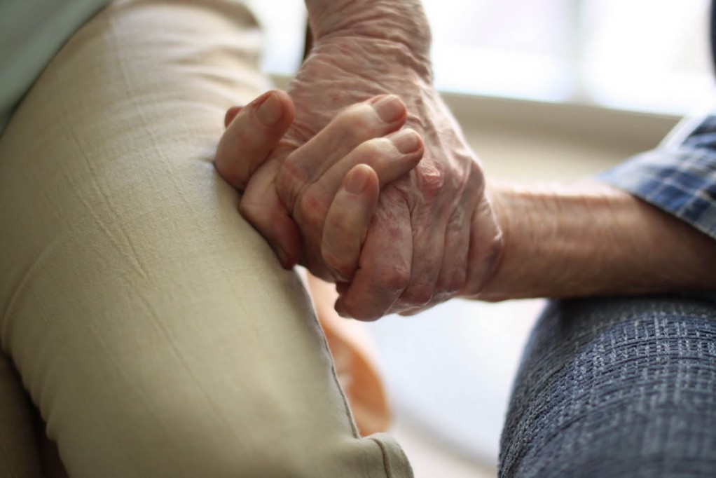 Espectáculos en beneficio de ancianos y niños especiales Espectáculos en beneficio de ancianos y niños especiales