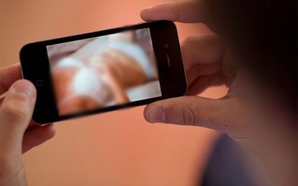 No condenan la pornografía sino la explotación sexual No condenan la pornografía sino la explotación sexual