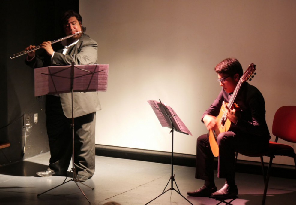 Binomio de músicos ofrecerá concierto de flauta y guitarra Binomio de músicos ofrecerá concierto de flauta y guitarra