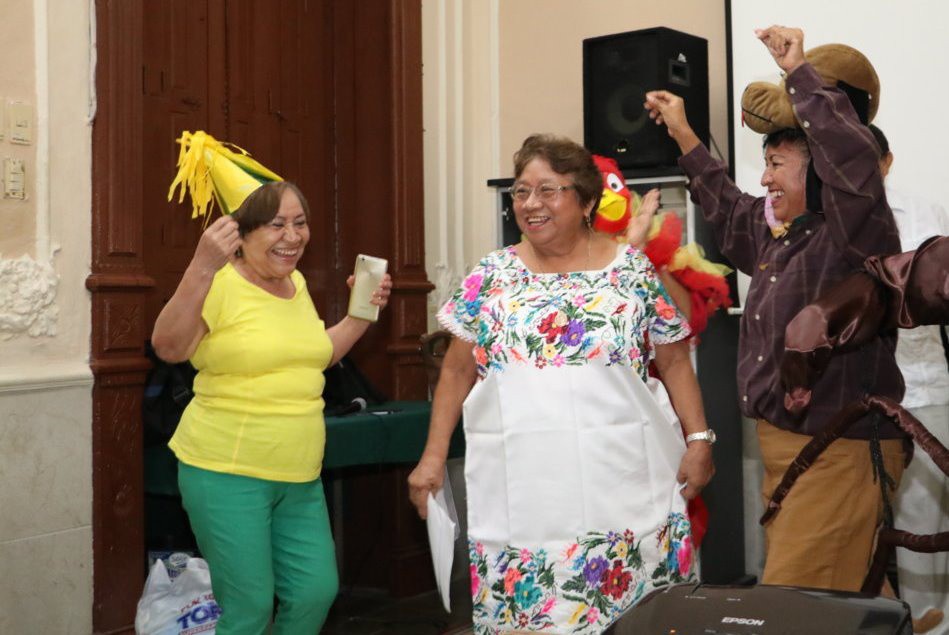 La UADY preserva y difunde la Lengua Maya La UADY preserva y difunde la Lengua Maya