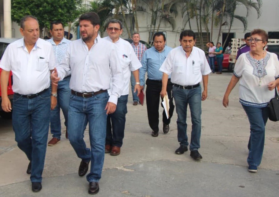 Se perfilan los nuevos directores de la próxima administración tizimileña Se perfilan los nuevos directores de la próxima administración tizimileña