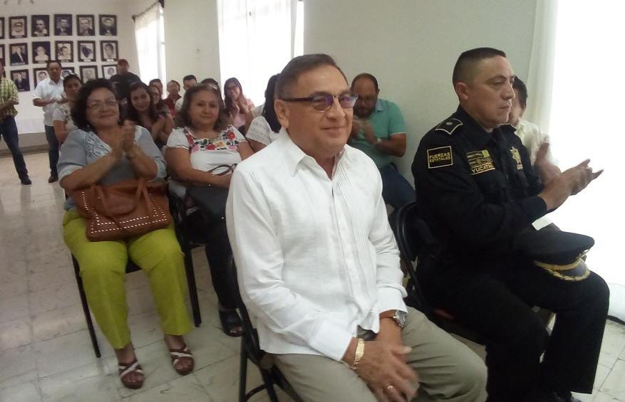 Ratifican a tesorero y comandante de la policía de Tizimín Ratifican a tesorero y comandante de la policía de Tizimín