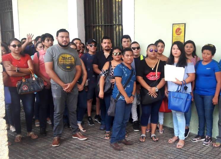 Docentes reclaman plazas laborales para Yucatán Docentes reclaman plazas laborales para Yucatán