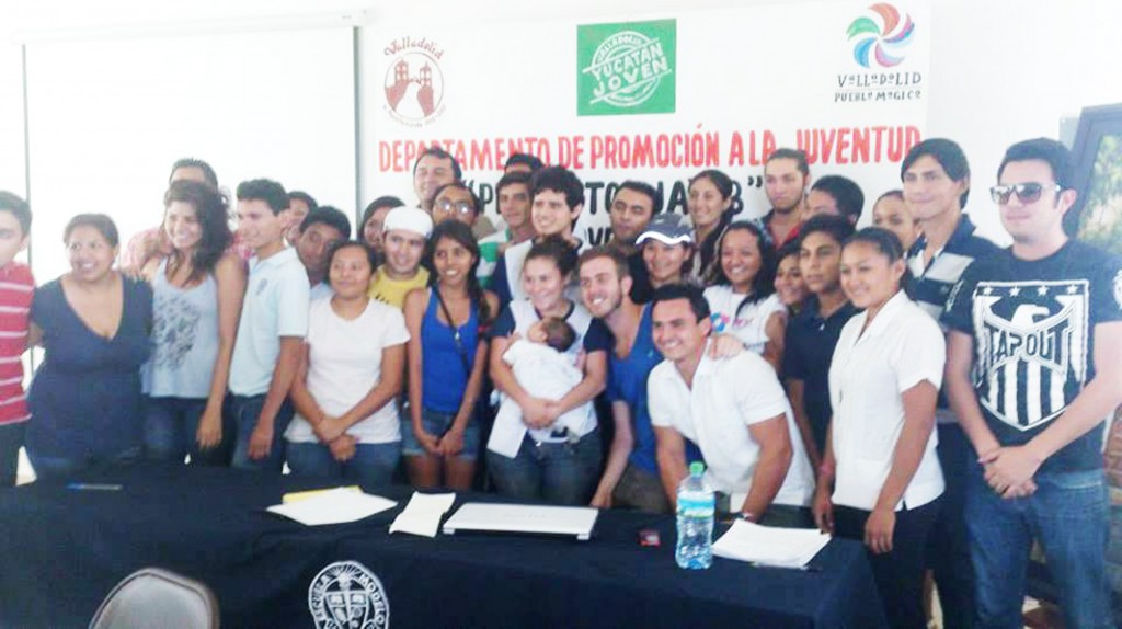 VALLADOLID: Valores cívicos y éticos de la juventud, plasmados en un libro VALLADOLID: Valores cívicos y éticos de la juventud, plasmados en un libro